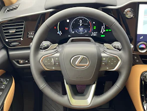 https://vehicle.imgix.net/4139798/372376fb-2dc9-4152-92f7-5d05ee7329bc.jpg