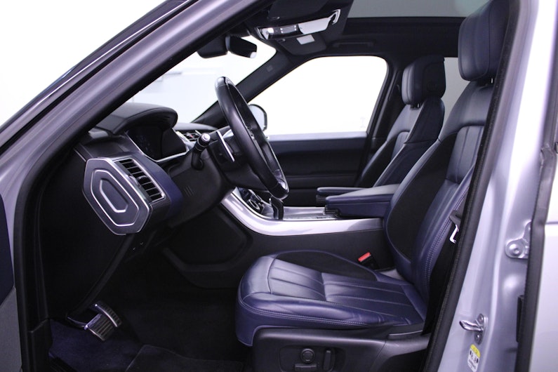 Vehicle image LAND ROVER RANGE ROVER SPORT