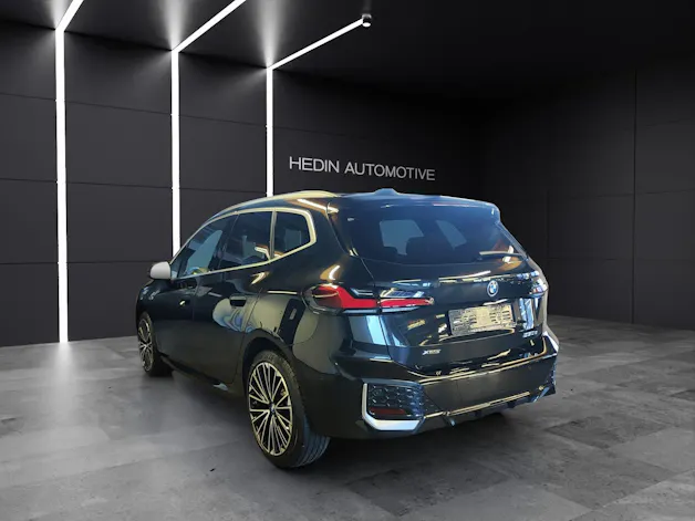 BMW 230e xDrive paddles Active Tourer
