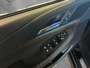 BMW 230e xDrive paddles Active Tourer