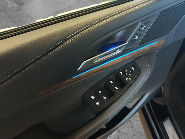 BMW 230e xDrive paddles Active Tourer