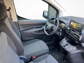 image du véhicule OPEL Combo-e Cargo 2.4 t Electric