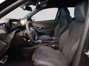 Peugeot 2008 1.2 Hybrid 145 GT