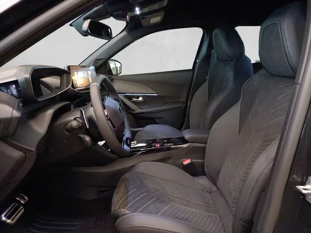 Peugeot 2008 1.2 Hybrid 145 GT