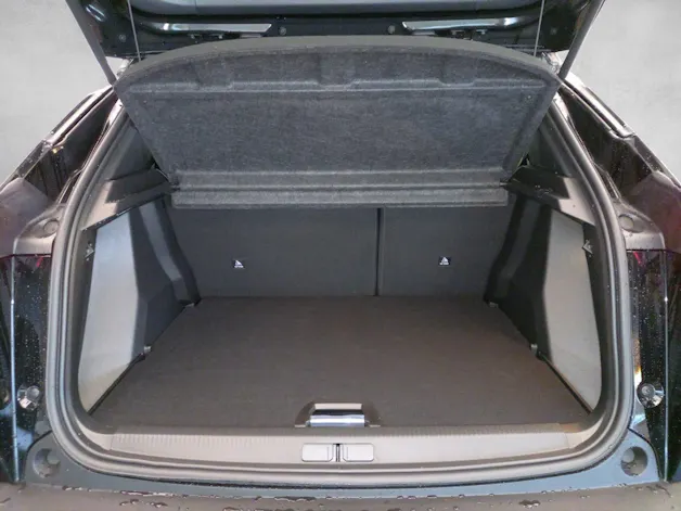 Peugeot 2008 1.2 Hybrid 145 GT