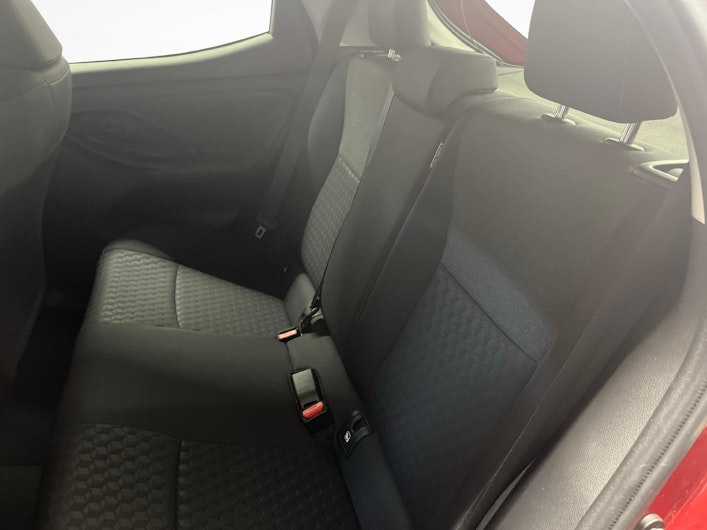 Vehicle image TOYOTA YARIS