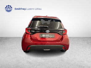 Vehicle image TOYOTA Yaris 1.5 VVT-i HSD Trend