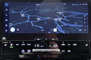 Vehicle image TOYOTA bZ4X 6.6 kw OBC Style AWD