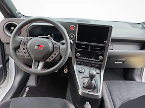 https://vehicle.imgix.net/4139971/eb6dfb30-9f52-451a-a819-ba19f9631860.jpg