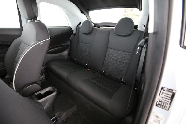 Vehicle image FIAT 500