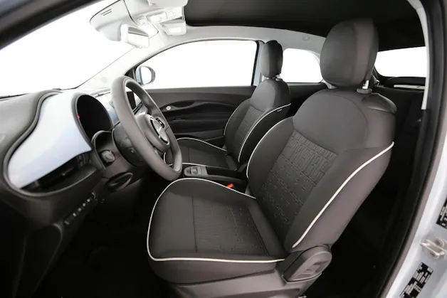 Fiat 500 Cabrio Swiss Edition