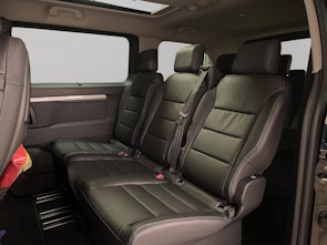 Vehicle image PEUGEOT Traveller Standard 2.0 BlueHDi 180 Business VIP S/S