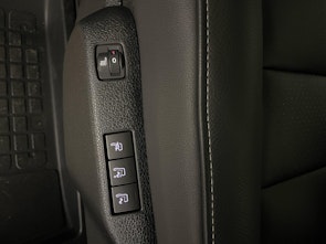 Vehicle image PEUGEOT Traveller Standard 2.0 BlueHDi 180 Business VIP S/S