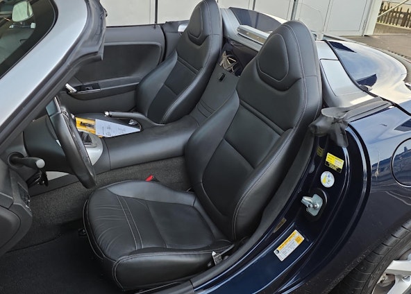 Vehicle image 16 Vehicle image 16