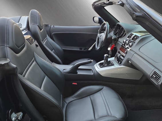 Vehicle image 14 Vehicle image 14