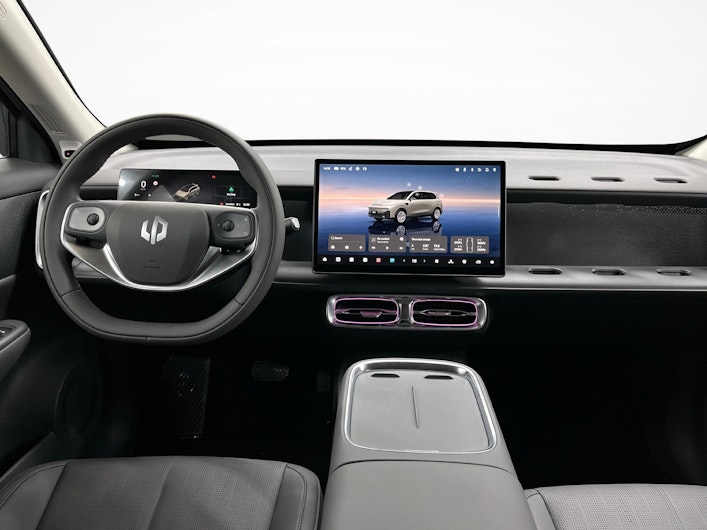 Vehicle image LEAPMOTOR B10