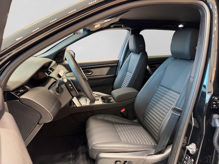 Vehicle image LAND ROVER DISCOVERY SPORT