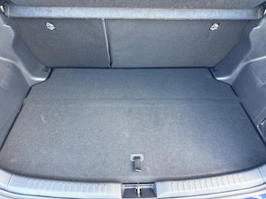 Vehicle image TOYOTA Yaris 1.5 VVT-i HSD Trend