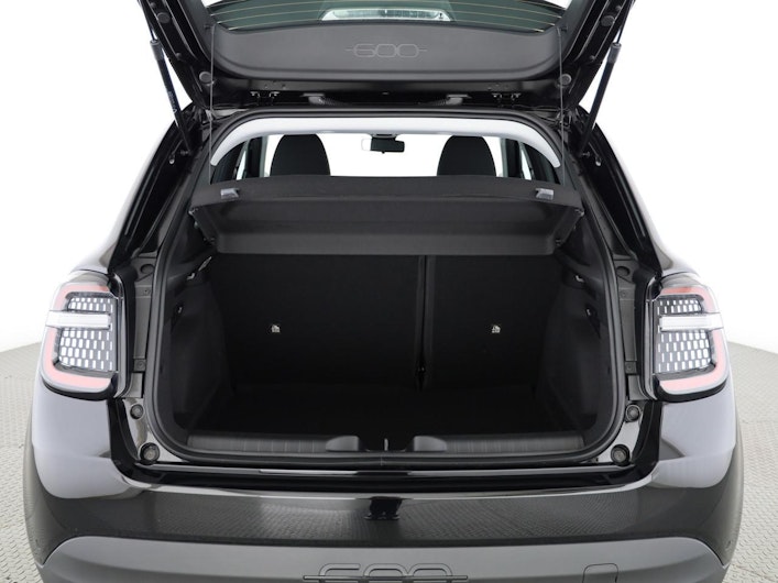 Vehicle image FIAT 600