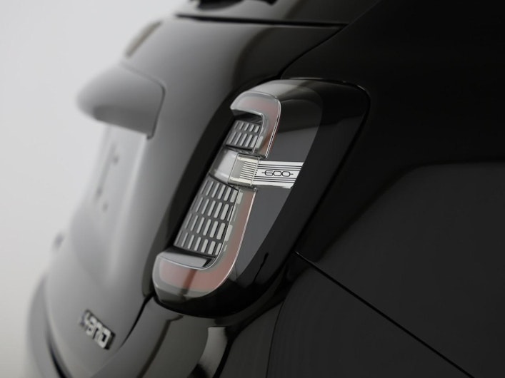 Vehicle image FIAT 600