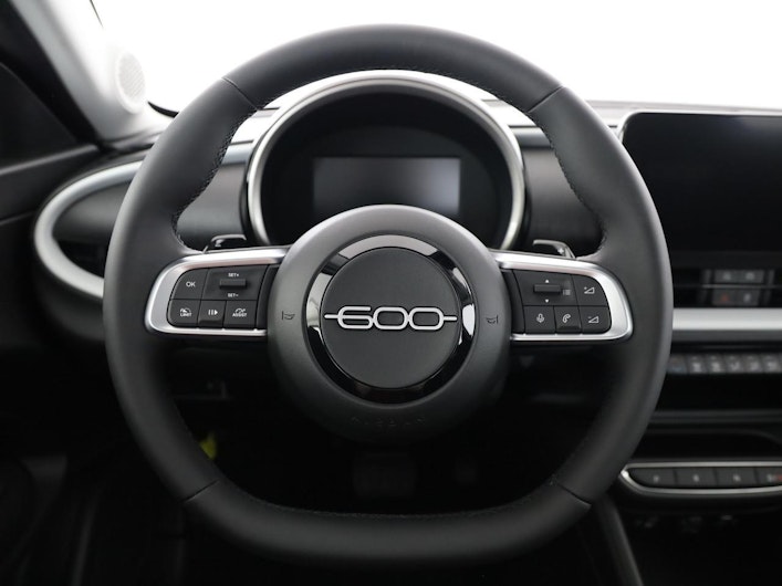 Vehicle image FIAT 600