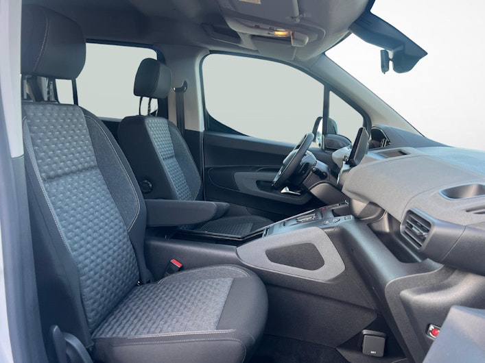 Vehicle image PEUGEOT RIFTER