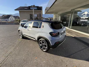 Jeep Avenger 1.2 MHEV Summit