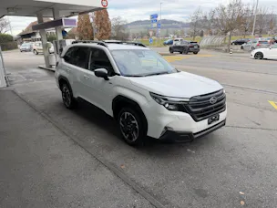 Subaru Forester Station 2.0i e-Boxer Swiss Plus
