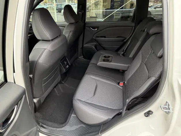 Subaru Forester Station 2.0i e-Boxer Swiss Plus