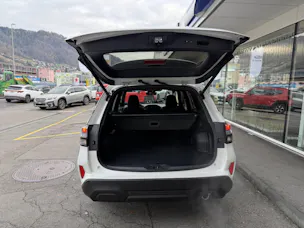 Subaru Forester Station 2.0i e-Boxer Swiss Plus