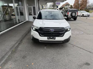 Subaru Forester Station 2.0i e-Boxer Swiss Plus