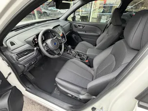Subaru Forester Station 2.0i e-Boxer Swiss Plus