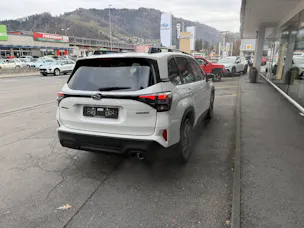 Subaru Forester Station 2.0i e-Boxer Swiss Plus