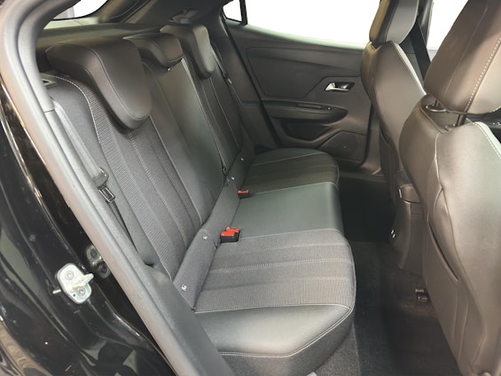 Vehicle image 8 Vehicle image 8