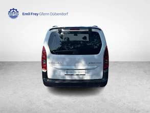 https://vehicle.imgix.net/4140213/057c9d0b-df3b-4b89-8811-4b95b15a9119.jpg