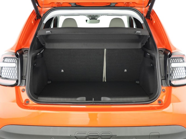 Vehicle image FIAT 600