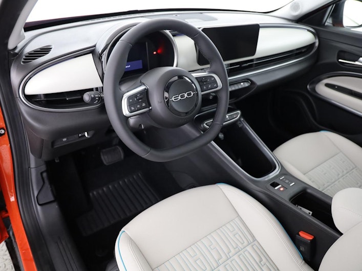 Vehicle image FIAT 600