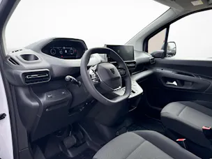 Peugeot e-Partner Kaw. 800 Standard 50 kWh
