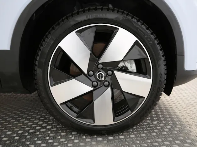 Volvo XC40 E80 Twin Plus AWD