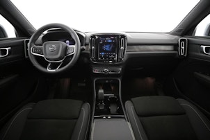 Vehicle image VOLVO XC40 E80 Twin Plus AWD