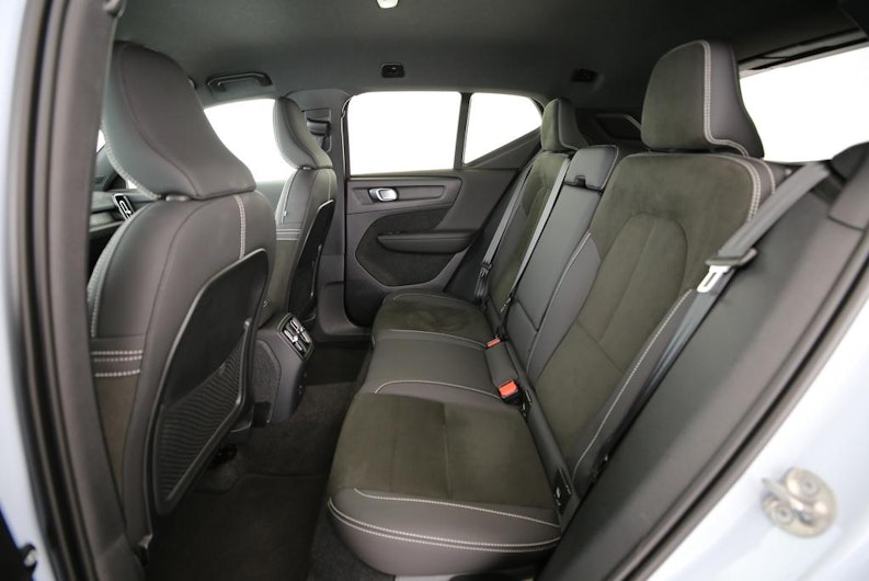 Vehicle image VOLVO XC40