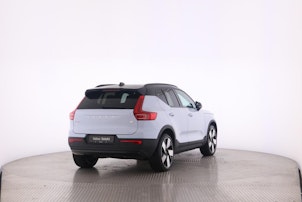 Vehicle image VOLVO XC40 E80 Twin Plus AWD