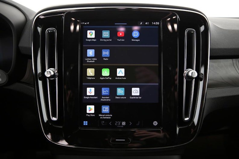 Vehicle image VOLVO XC40