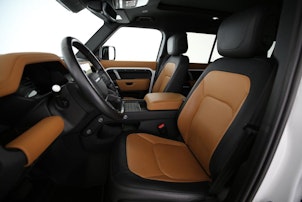 Vehicle image LAND ROVER Defender 110 2.0 P400e X-Dynamic HSE