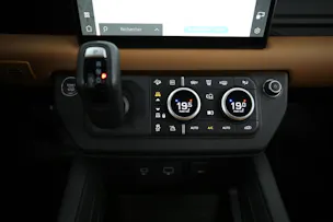 Land Rover Defender 110 2.0 P400e X-Dynamic HSE