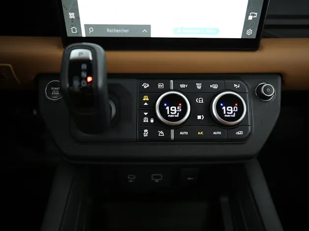 Land Rover Defender 110 2.0 P400e X-Dynamic HSE