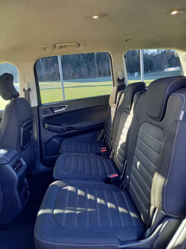 Ford Galaxy 2.5 Hybrid Titanium 7P