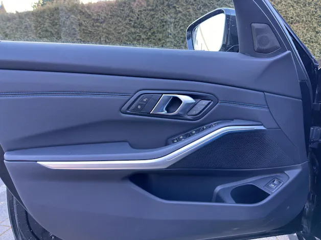 BMW 320d xDrive 48V Touring Steptronic M Sport