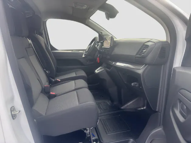 Toyota PROACE Van L2 2.2 D Advanced