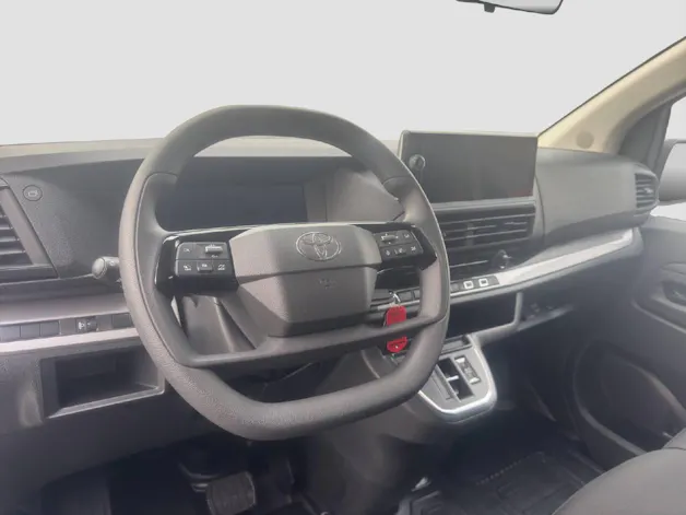 Toyota PROACE Van L2 2.2 D Advanced